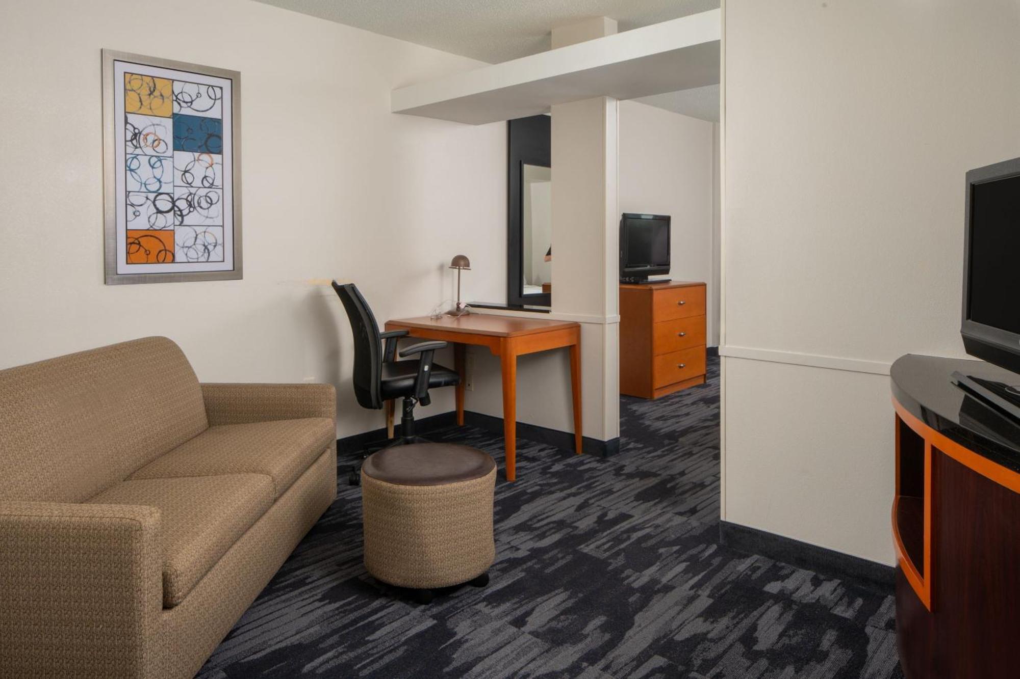 Fairfield Inn & Suites אורנג' ביץ' מראה חיצוני תמונה