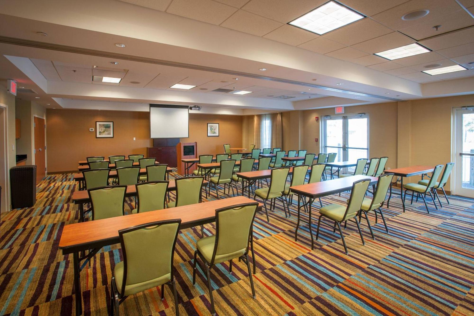 Fairfield Inn & Suites אורנג' ביץ' מראה חיצוני תמונה