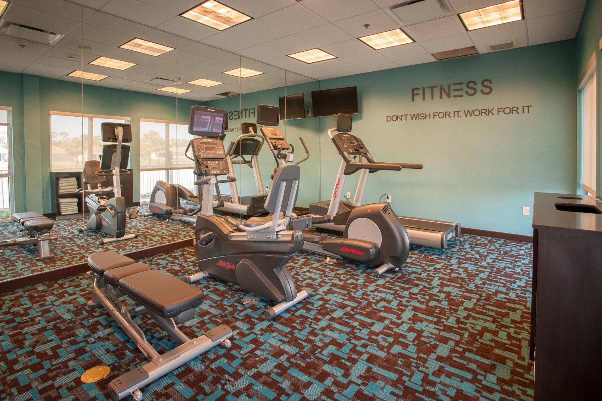 Fairfield Inn & Suites אורנג' ביץ' מראה חיצוני תמונה
