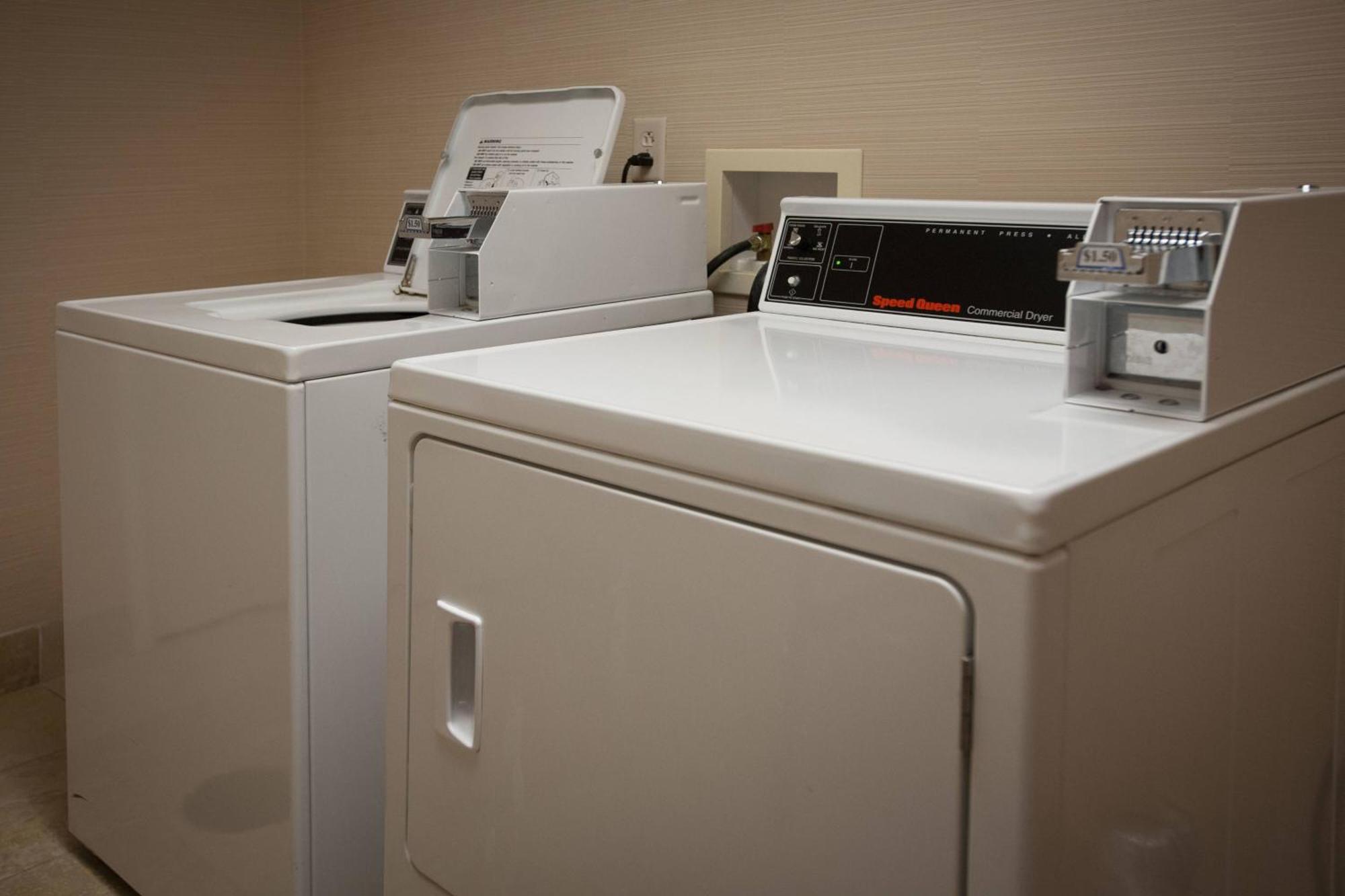 Fairfield Inn & Suites אורנג' ביץ' מראה חיצוני תמונה