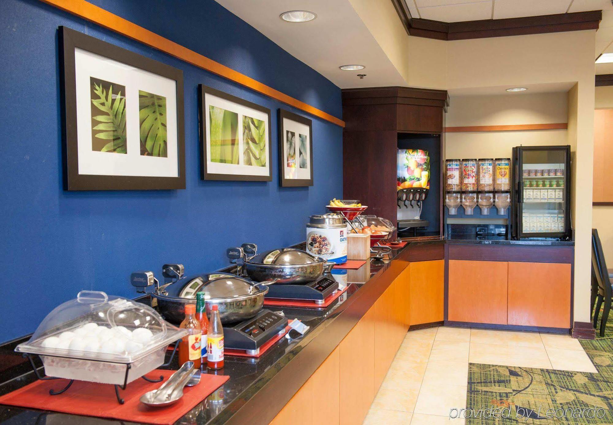 Fairfield Inn & Suites אורנג' ביץ' מראה חיצוני תמונה