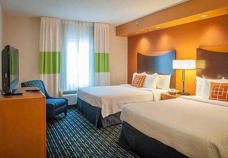 Fairfield Inn & Suites אורנג' ביץ' חדר תמונה