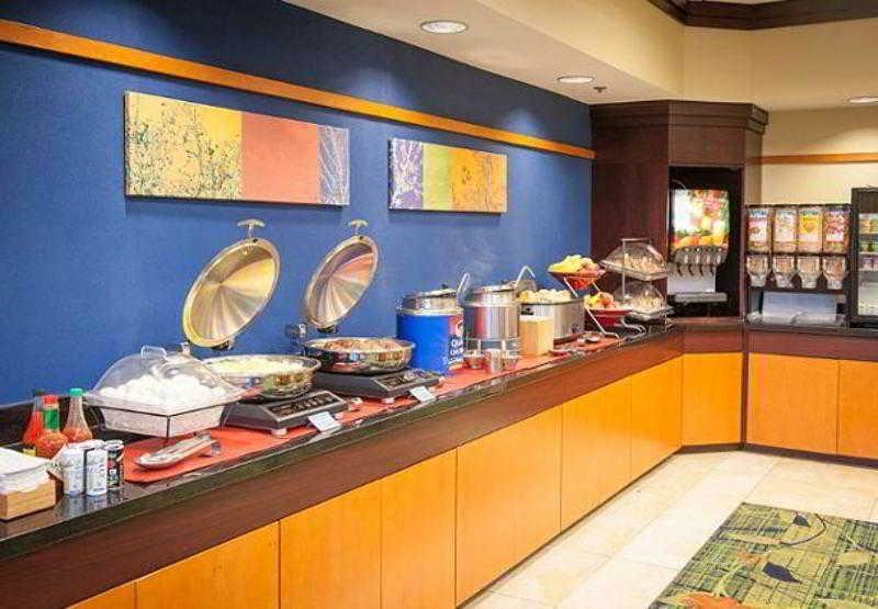 Fairfield Inn & Suites אורנג' ביץ' מראה חיצוני תמונה